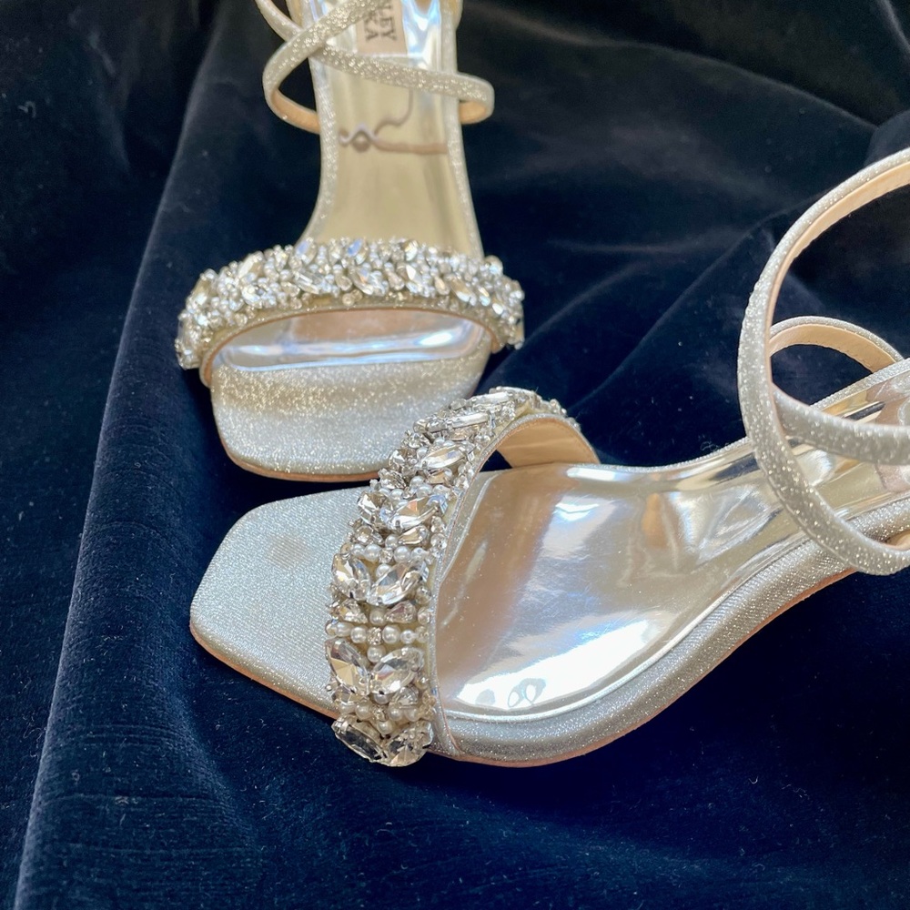 LIKE NEW. Silver Beaded Heels Shoes 7.0 Criss Cross Straps. Adjustable.